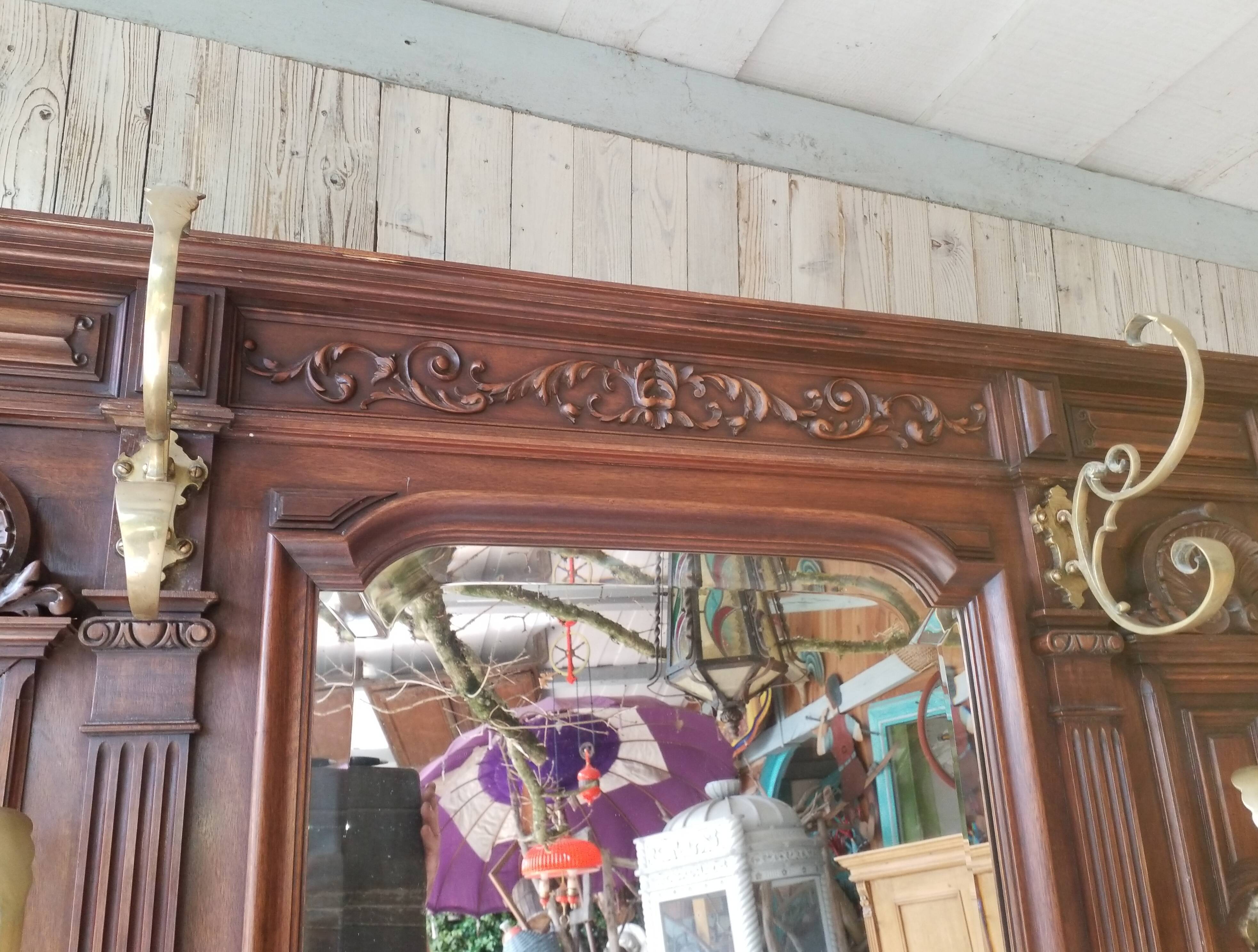 Cloakroom coat rack
