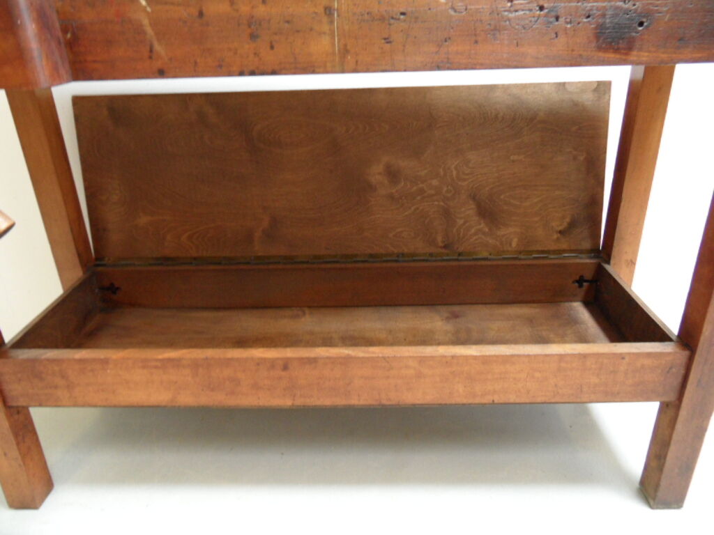 Industrial work bench