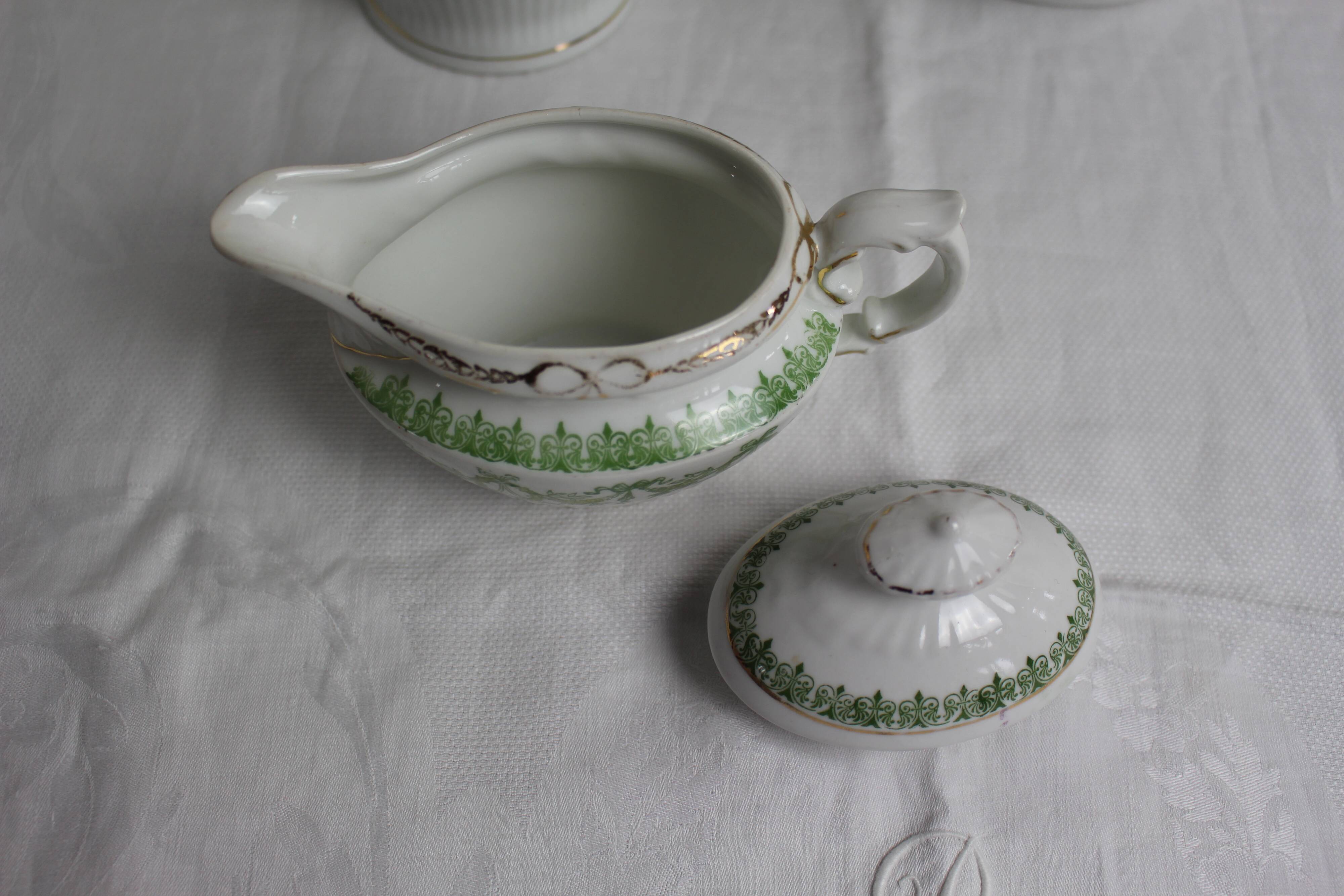 19th century porcelain coffee/teapot service