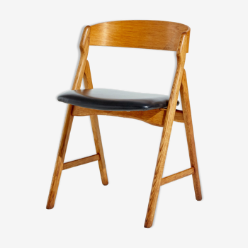 Chaise de salle à manger en chêne modèle 71 par Henning Kjærnulf pour boulons