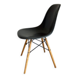 Chair shells Design Charles & Ray Eames