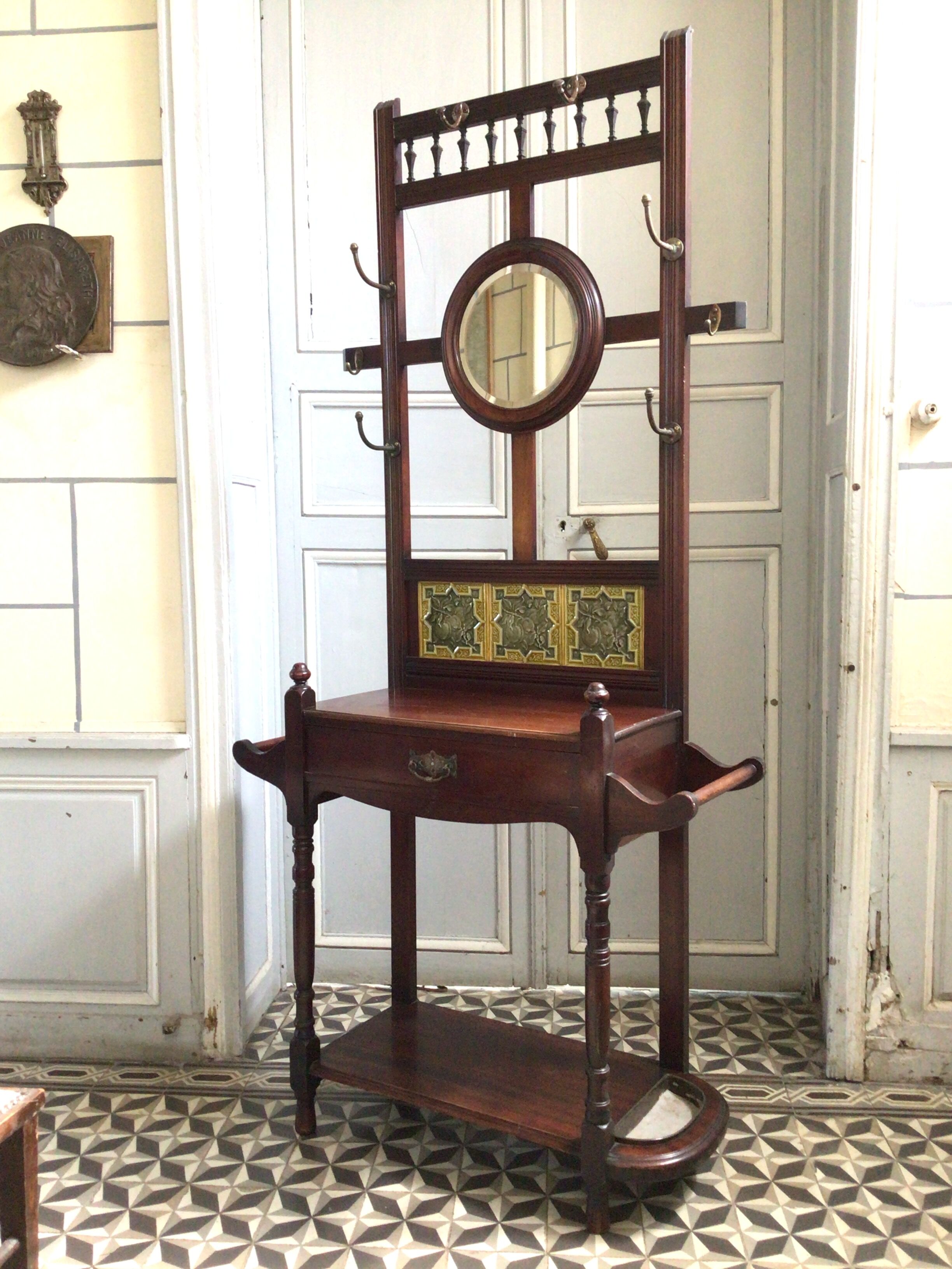 Entrance cloakroom with english coat rack art nouveau