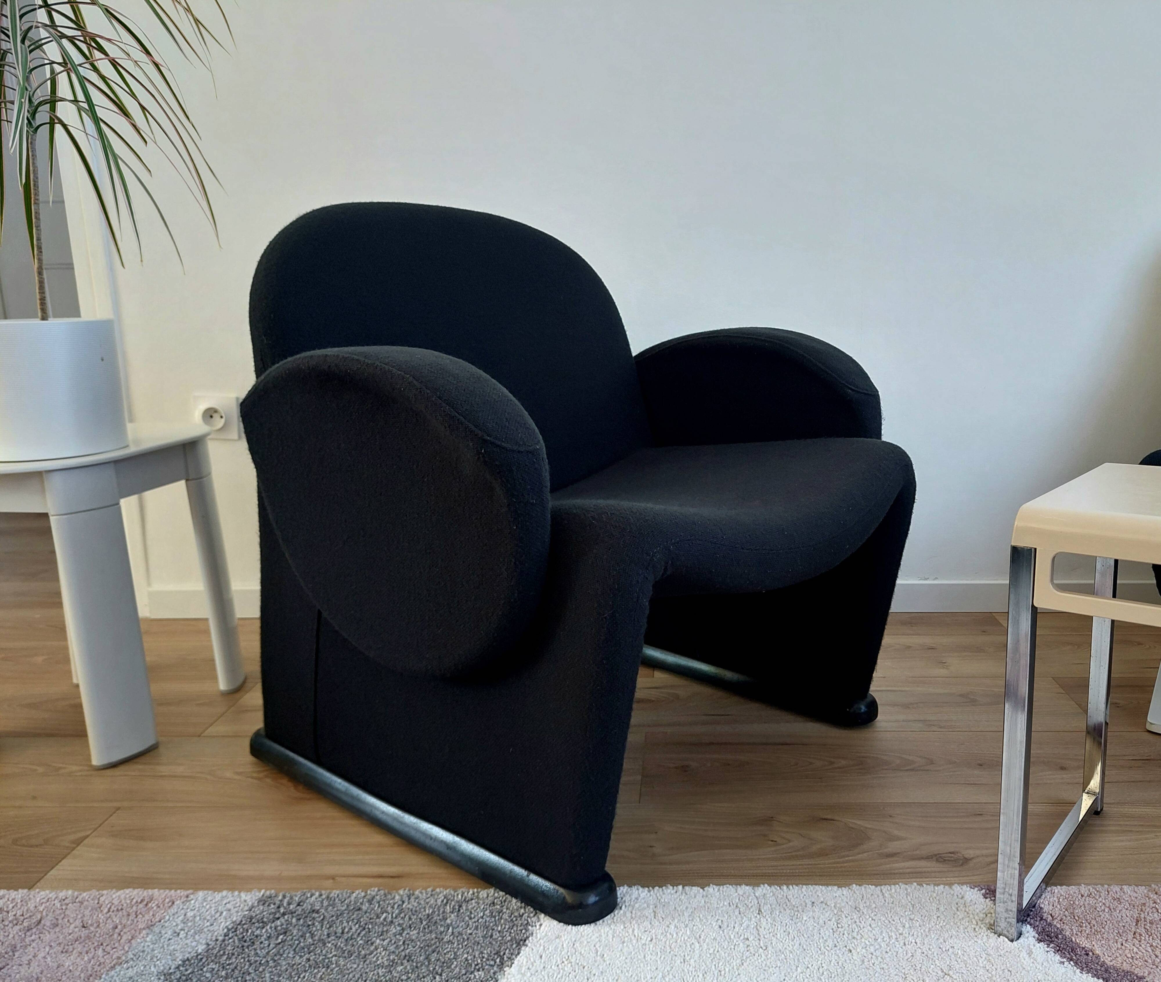 Sitland armchair