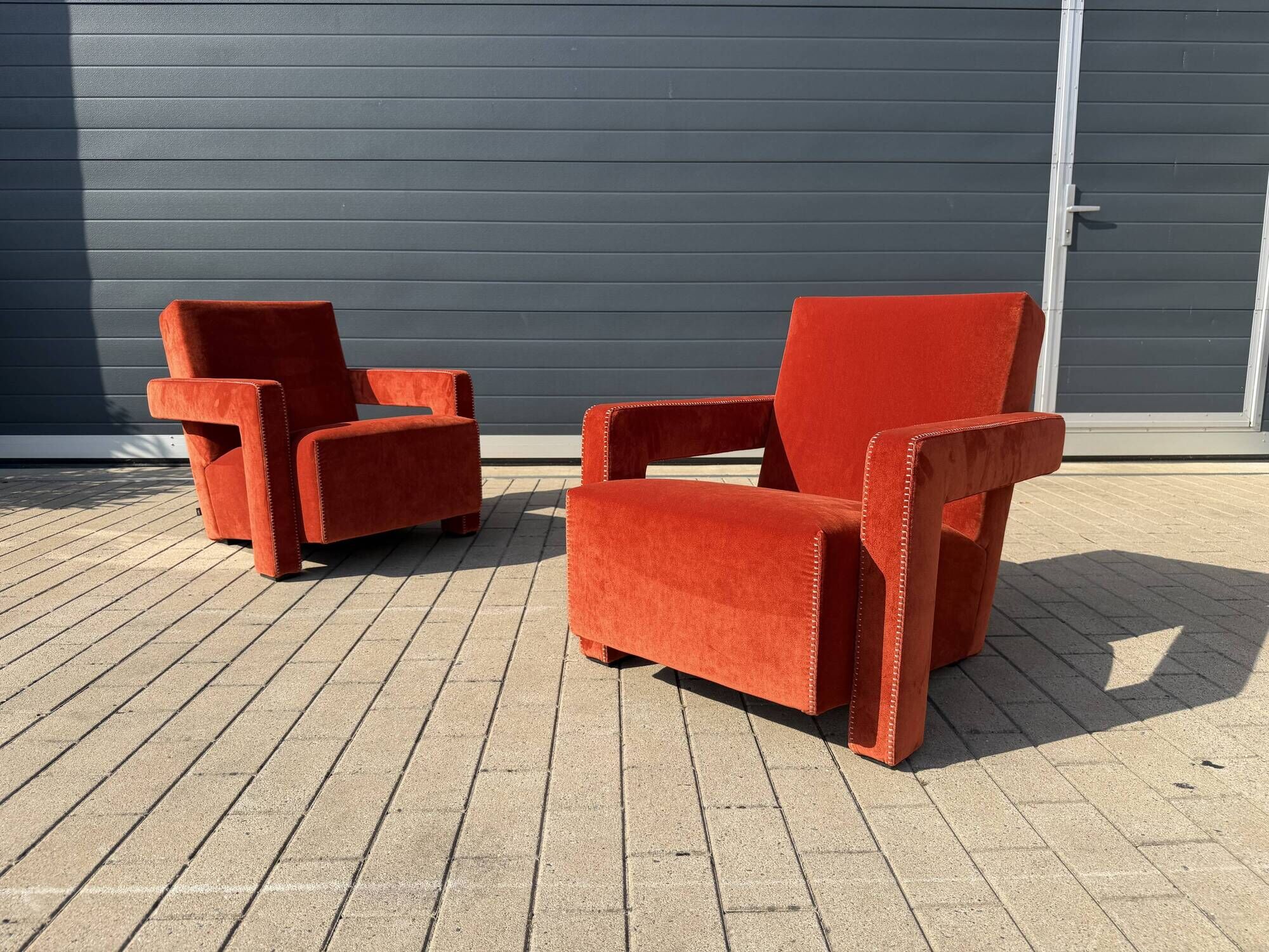 2x Cassina Utrecht chair in terracotta (rust brown) velvet in new condition!