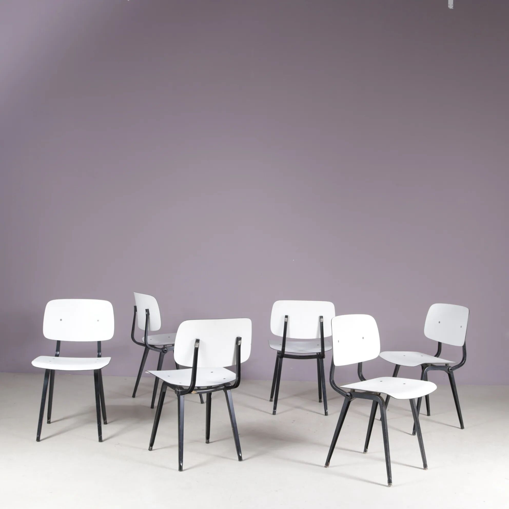 1950s Result chair black/white Friso Kramer Ahrend-De Cirkel