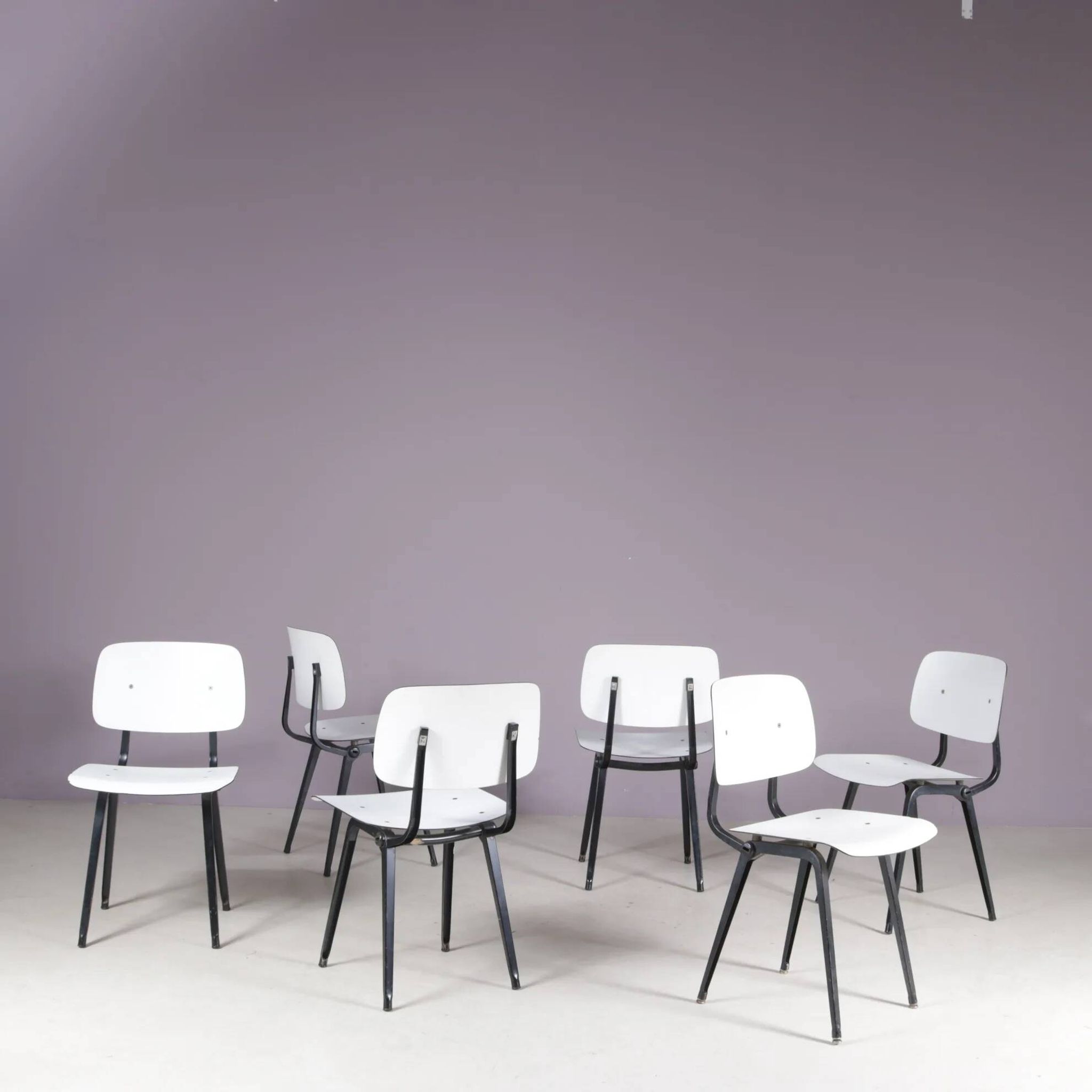 1950s Result chair black/white Friso Kramer Ahrend-De Cirkel