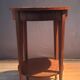Gueridon rond  en   marquetterie à 2 plateaux
