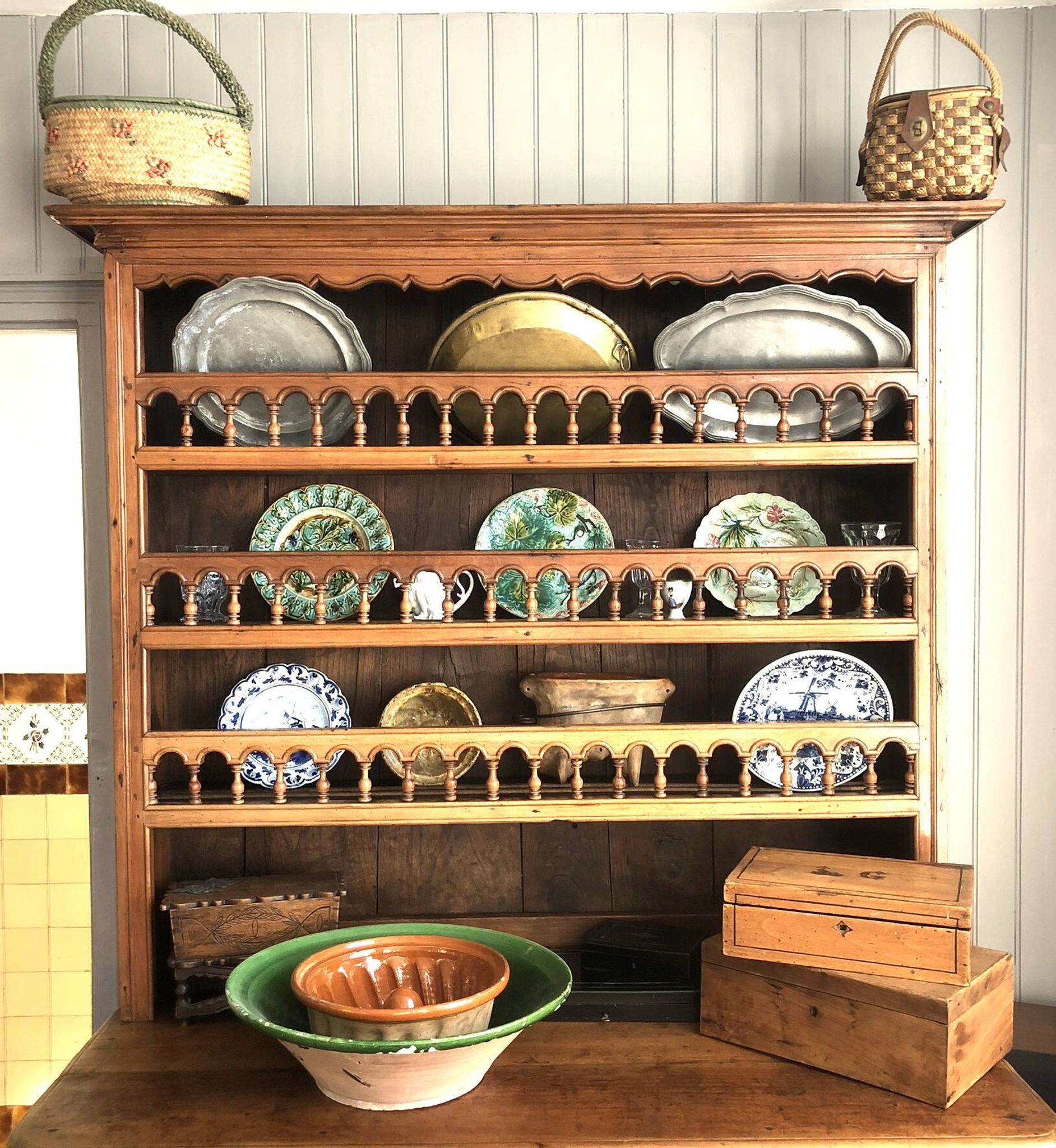 Restored cherrywood dresser, 18th century period, beautiful patina