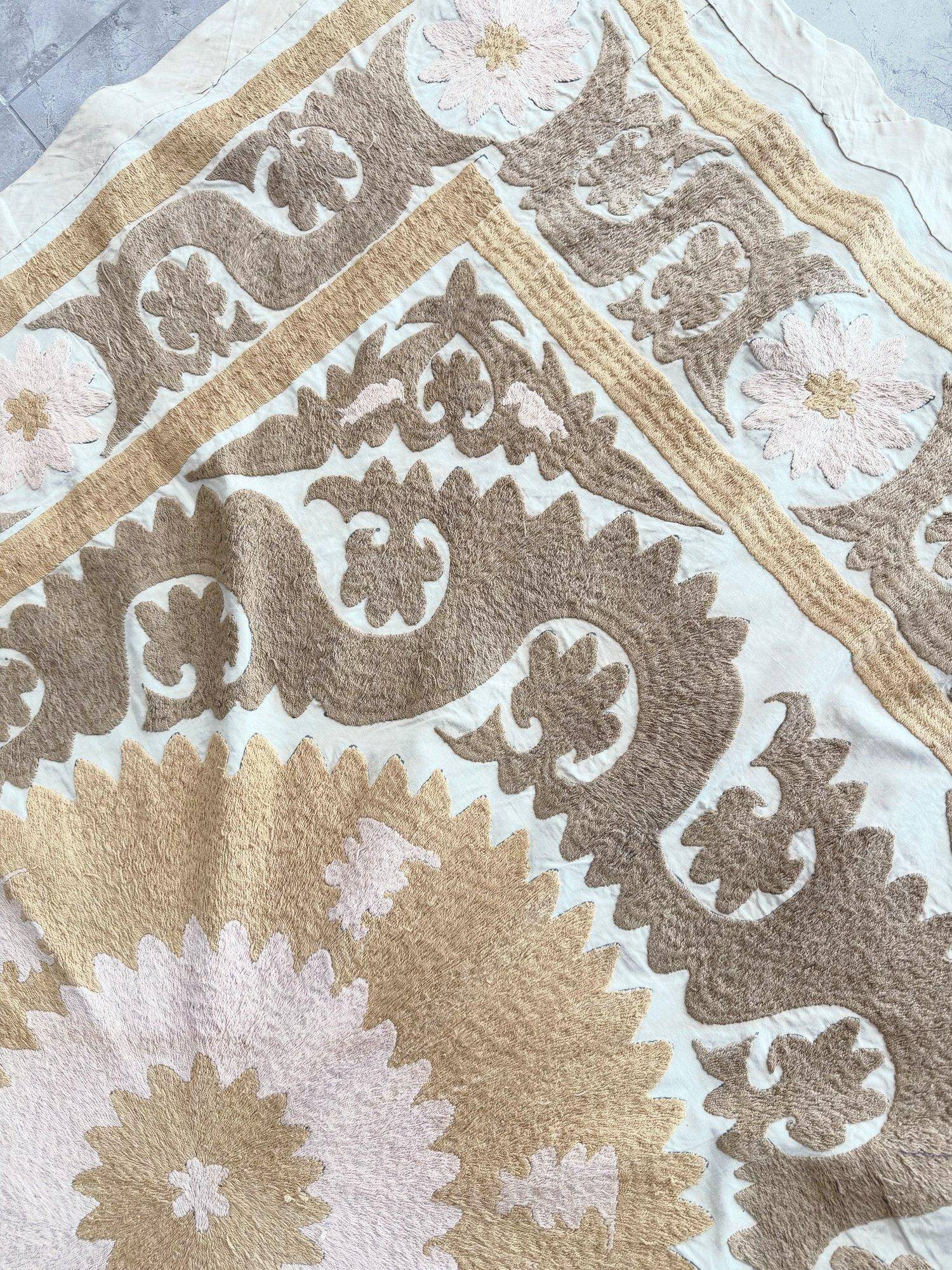 Vintage hand-embroidered tablecloth 136x158 cm