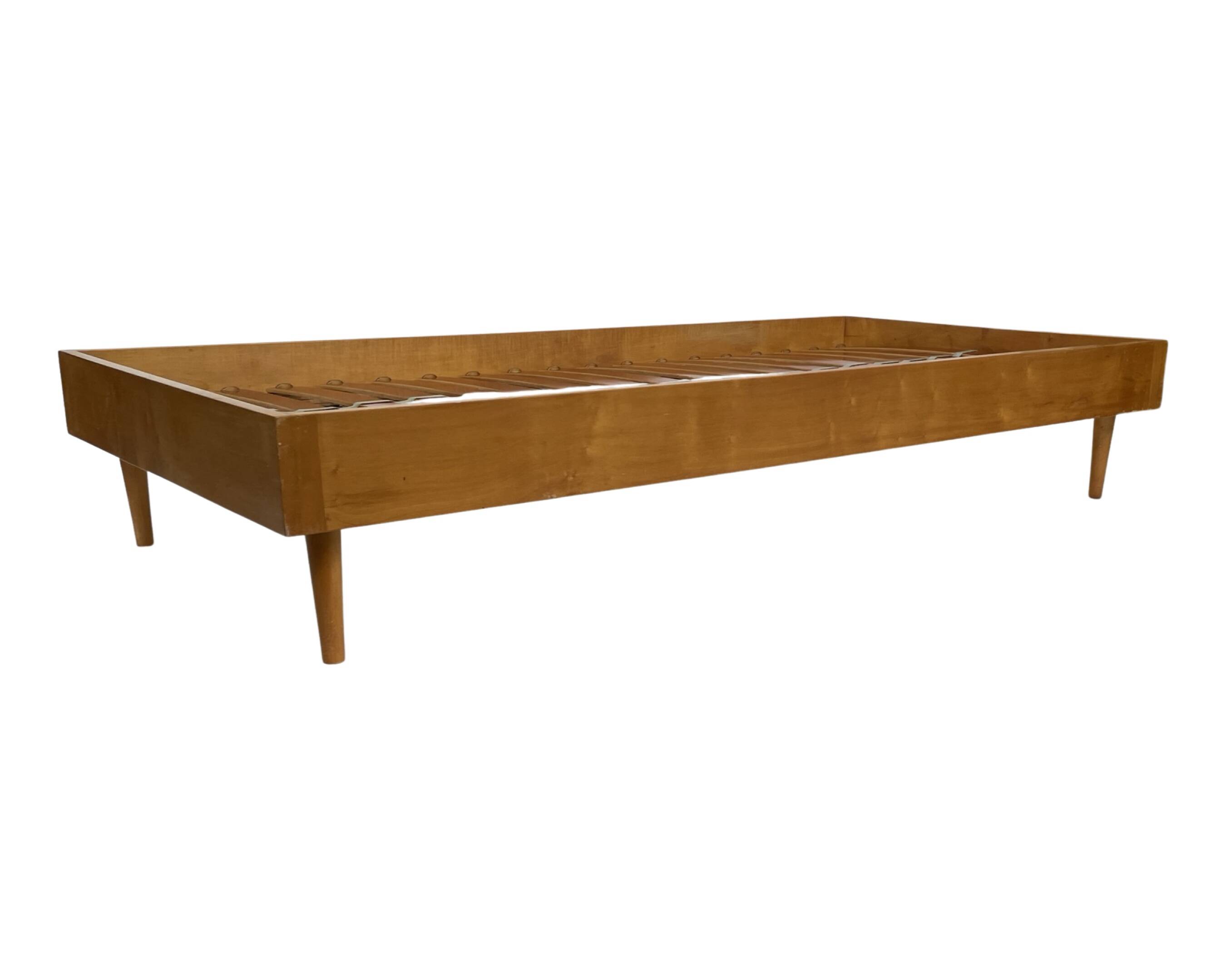 Vintage daybed of the 1960s Netherlands minimalist design in oak