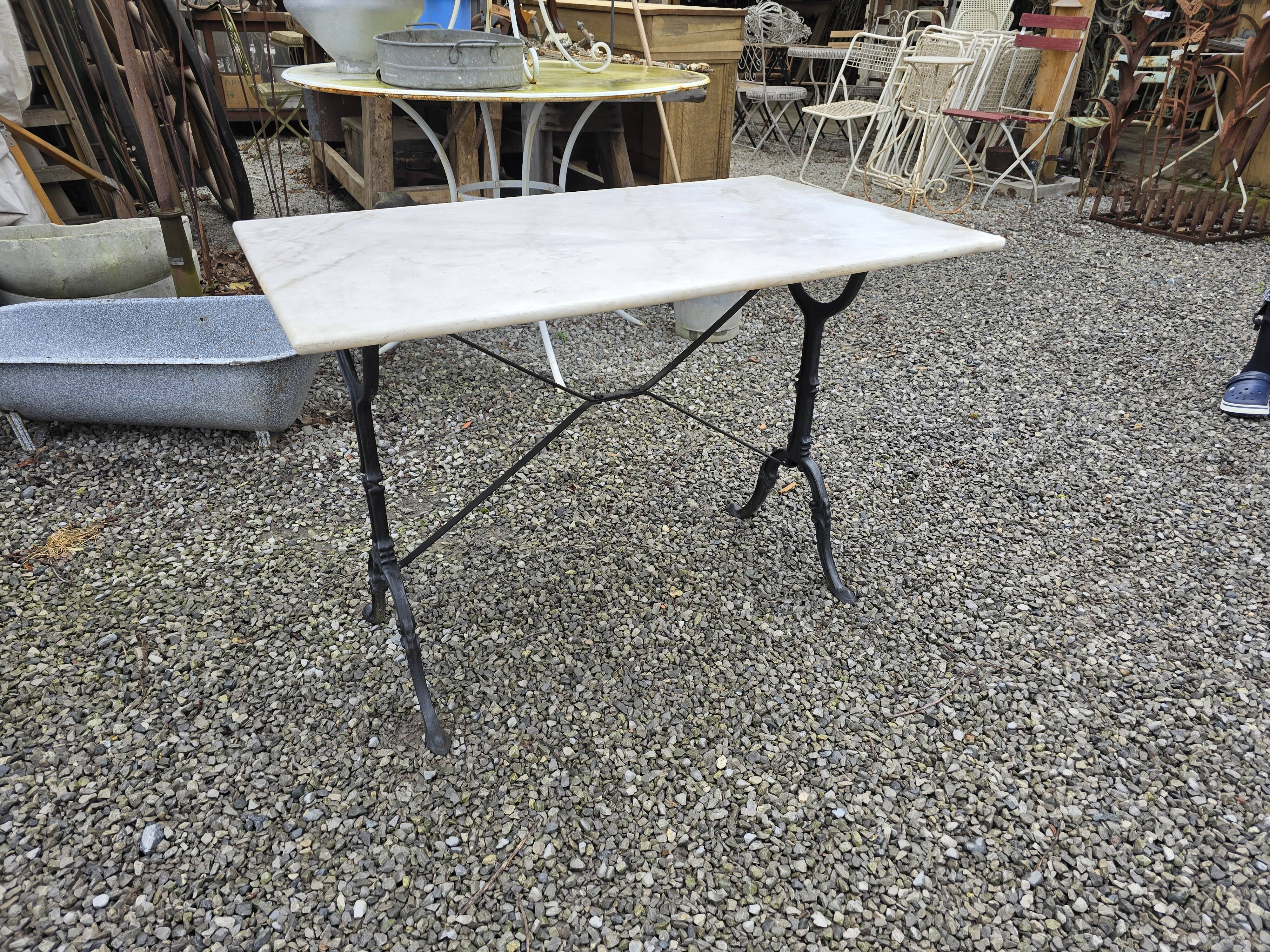 Table bistrot plateau en marbre