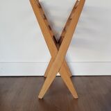 Scandinavian magazine holder
