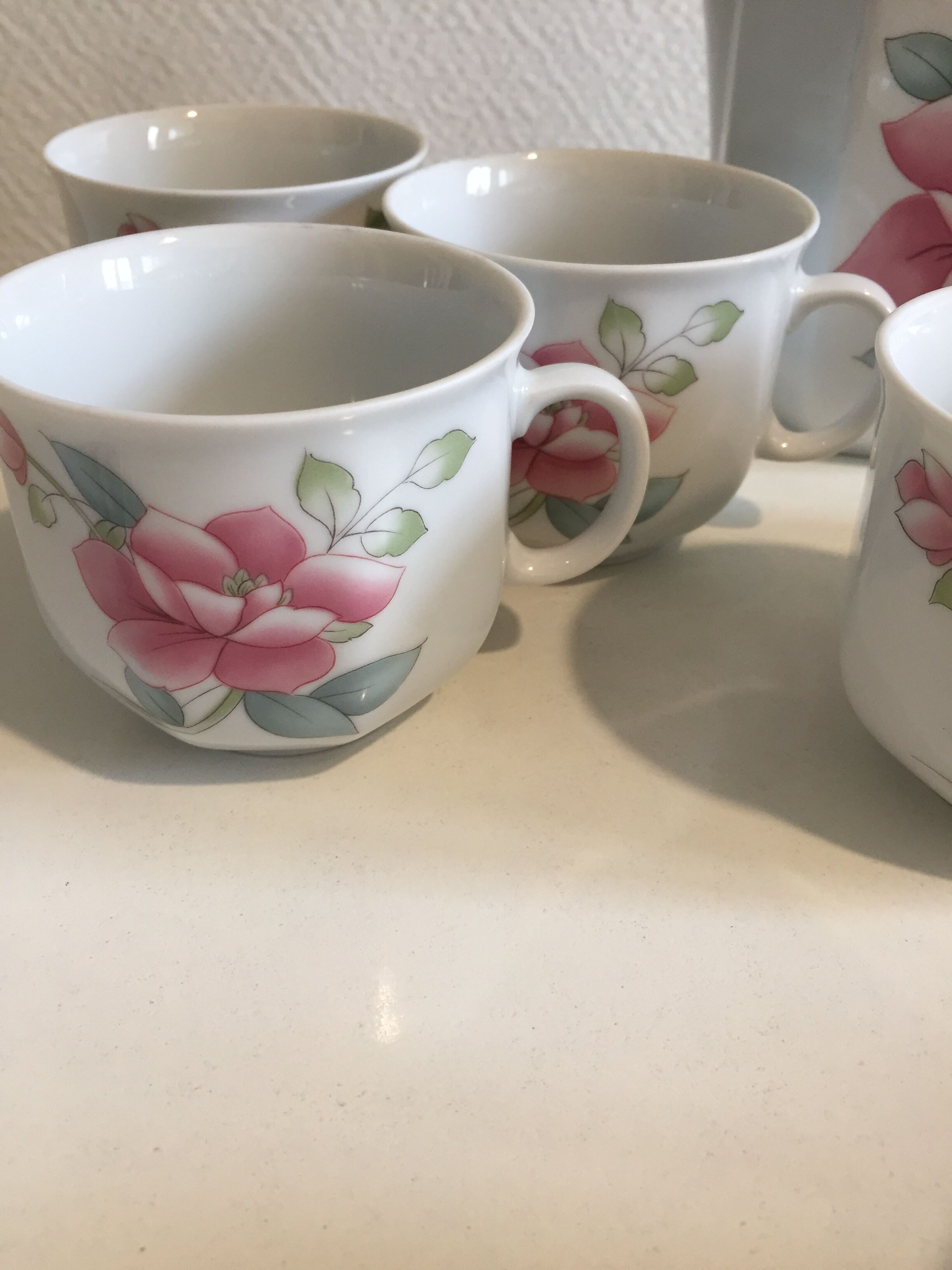 Porcelain tea or coffee service