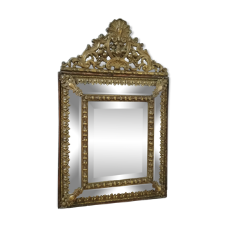 Miroir à parecloses en laiton repoussé et bois Napoléon III 43x70cm