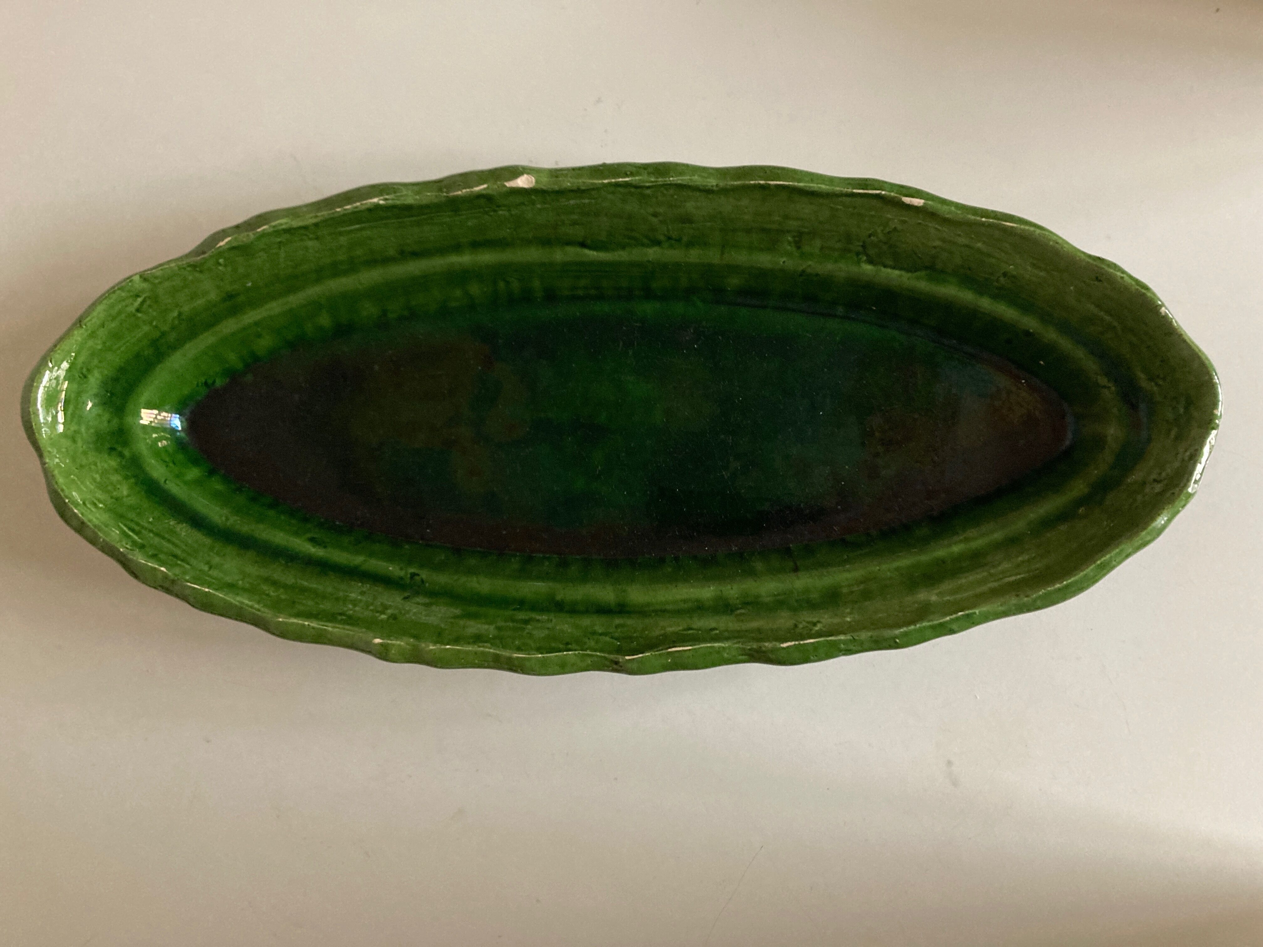 Green clay green clay flat centerpiece with festoons 1960