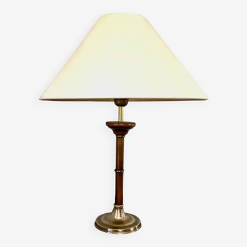Ivory lampshade table lamp