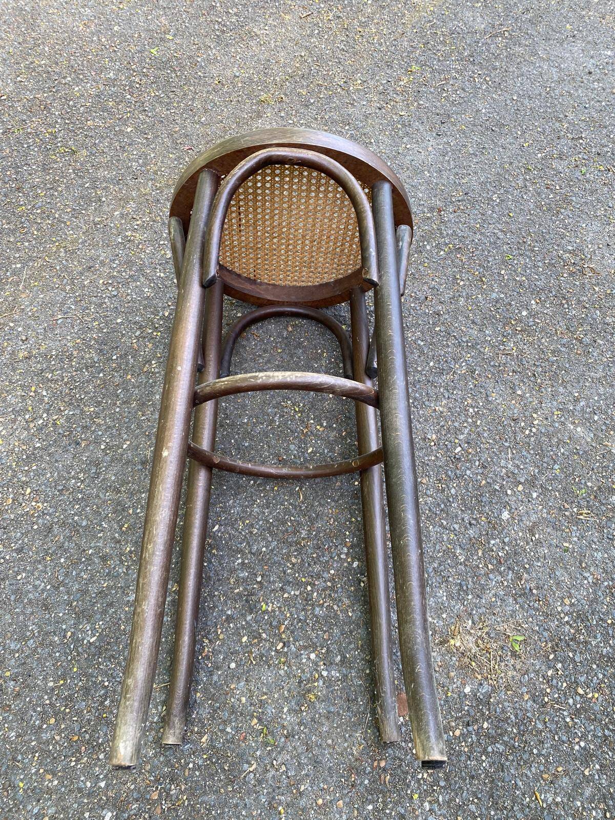 High bistro bar stool in curved caned wood