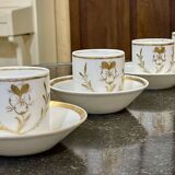 Set of 4 cups and saucers from the early 19th century in Paris porcelain