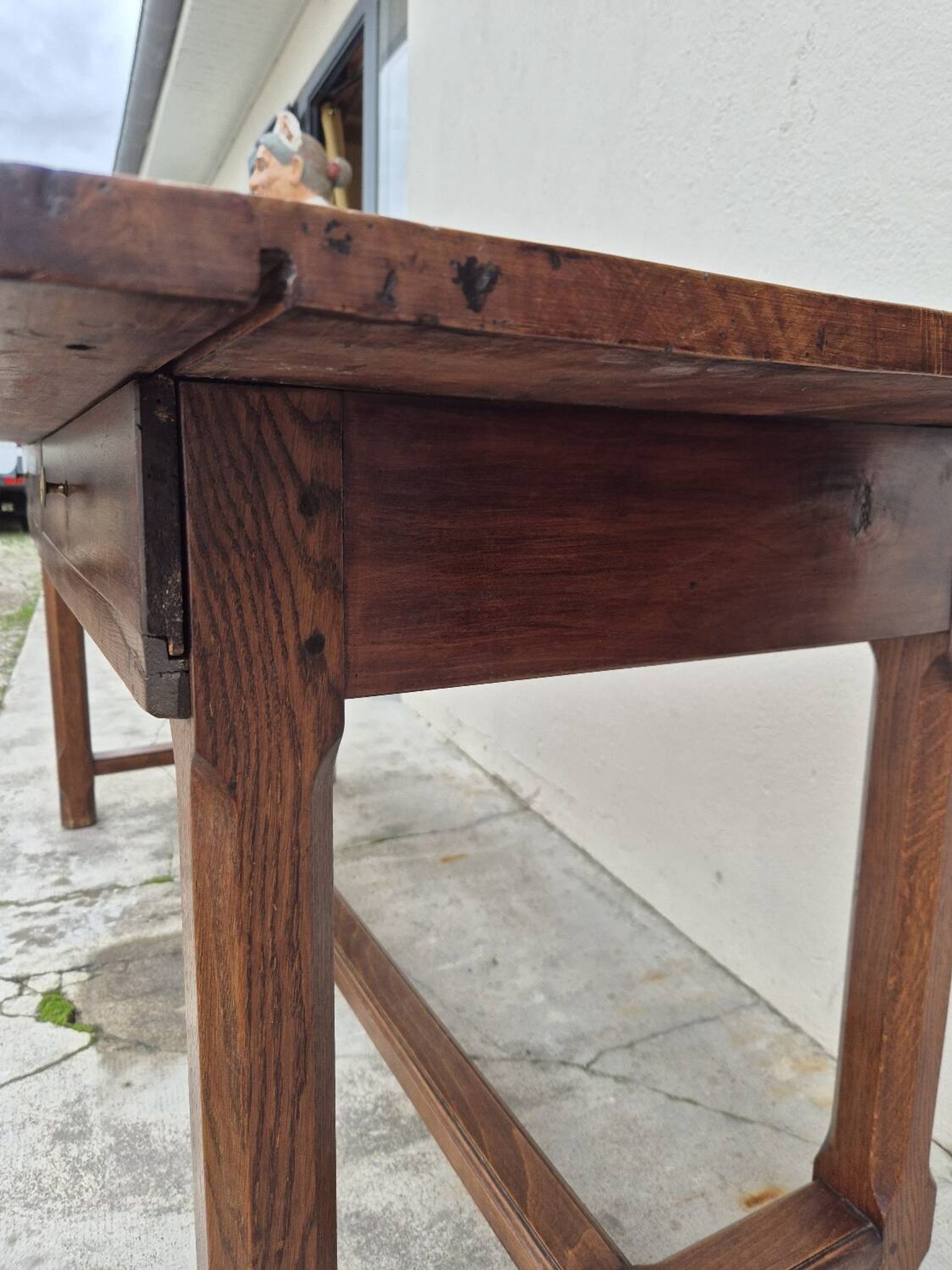 Table de Ferme bourguignonne à entretoise en noyer massif 19éme deux tiroirs-1m82