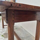 Table de Ferme bourguignonne à entretoise en noyer massif 19éme deux tiroirs-1m82