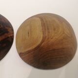 Set of two salad bowls carved in wood