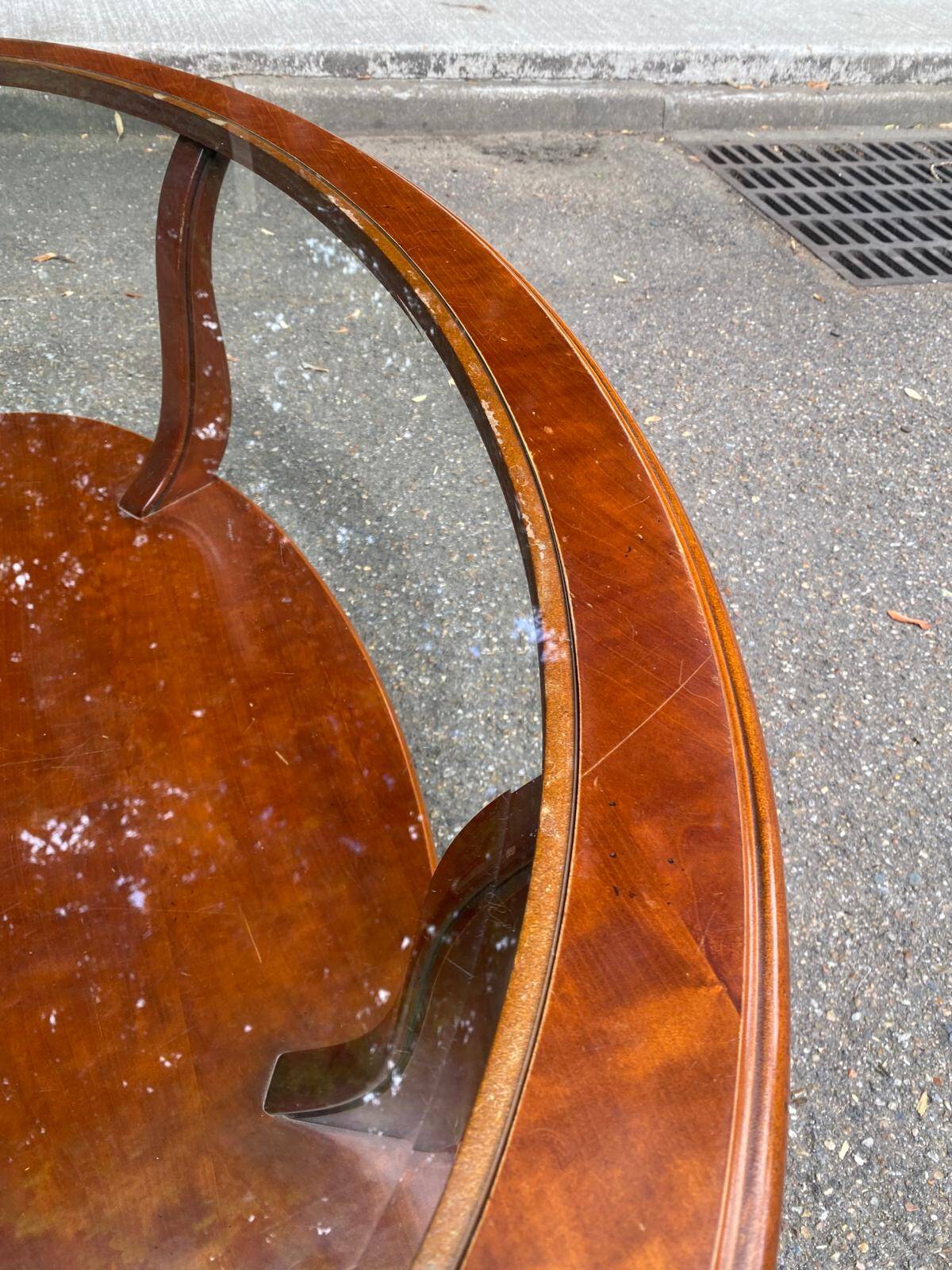 Table basse ovale en bois massif et verre, années 90