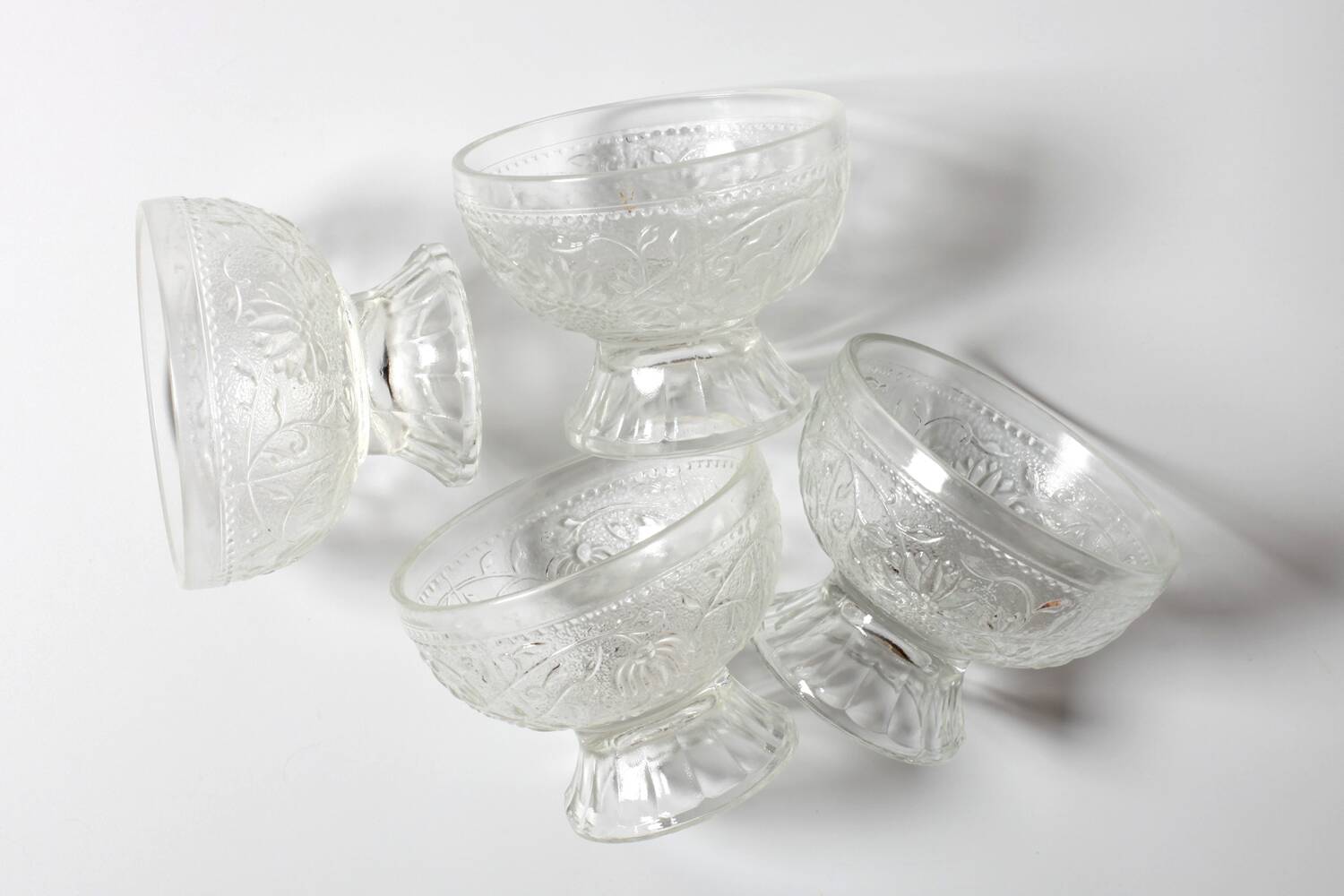 Set of 4 Vintage Pressed Glass Dessert Bowls Cibulak by Pavel Panek / 1977