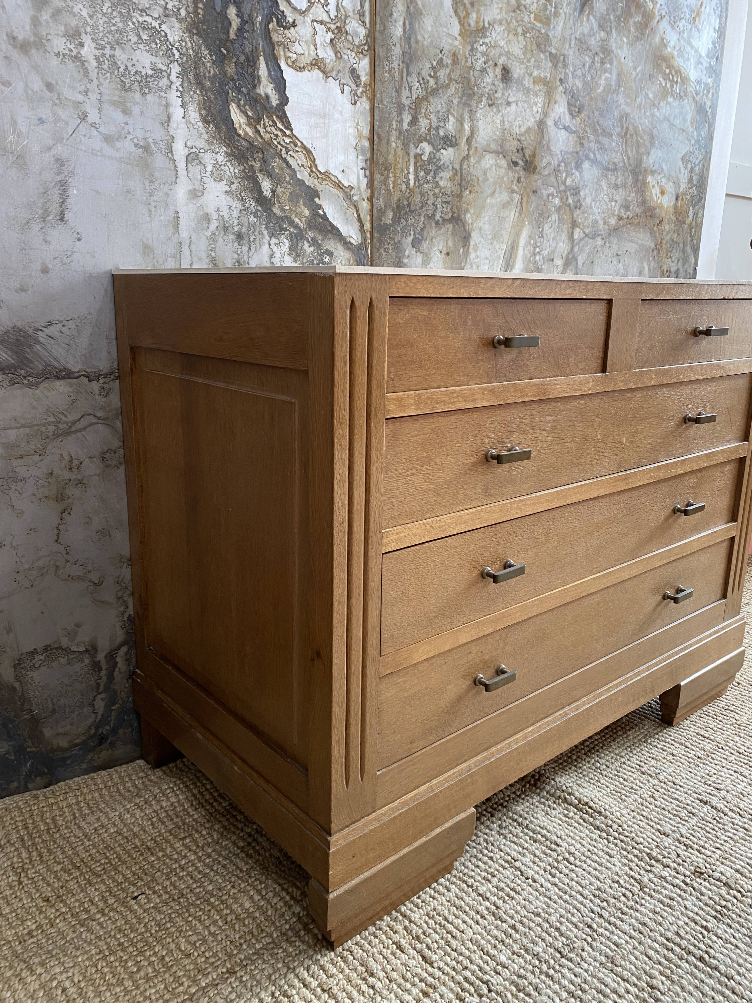 Chest of drawers raw wood and linen