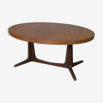 Baumann walnut oval table