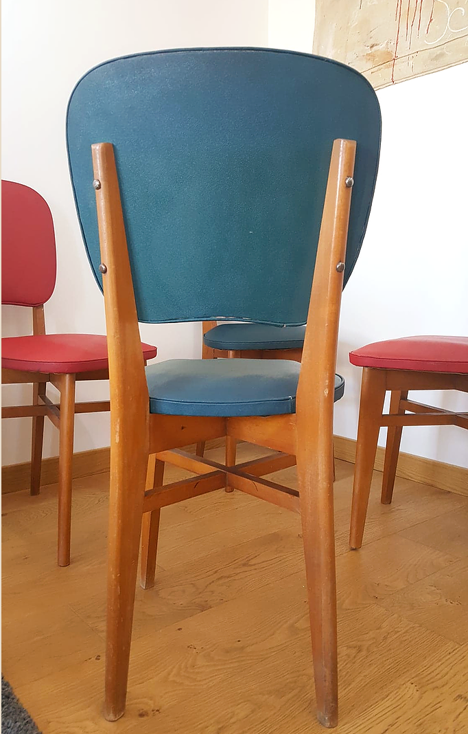 Lot of 6 chairs in skai 50
