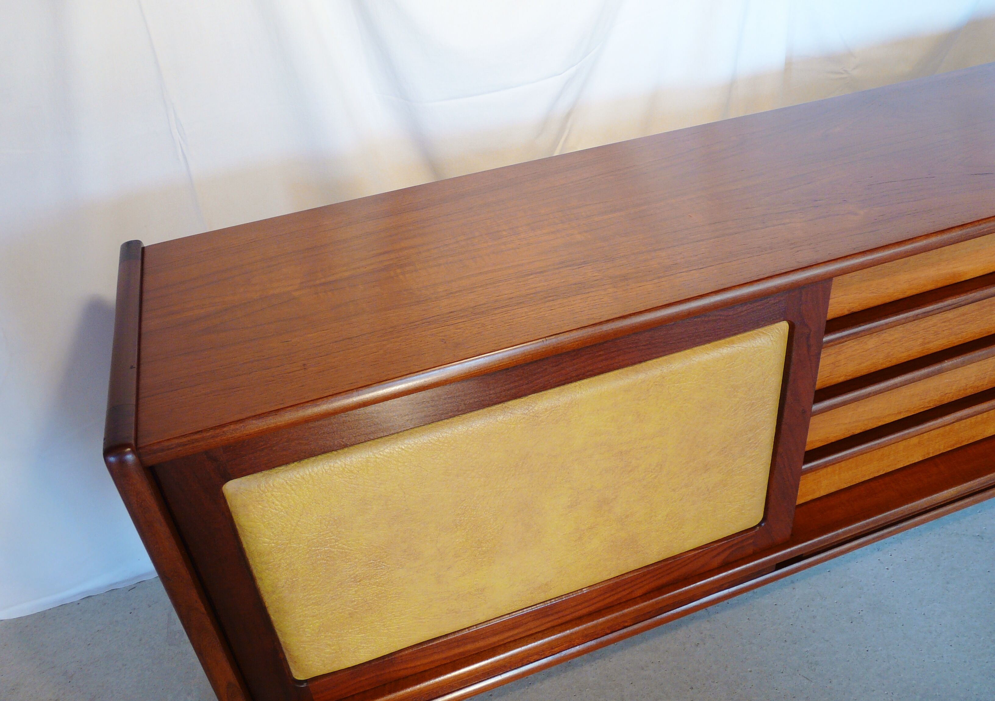 Scandinavian teak line sideboard