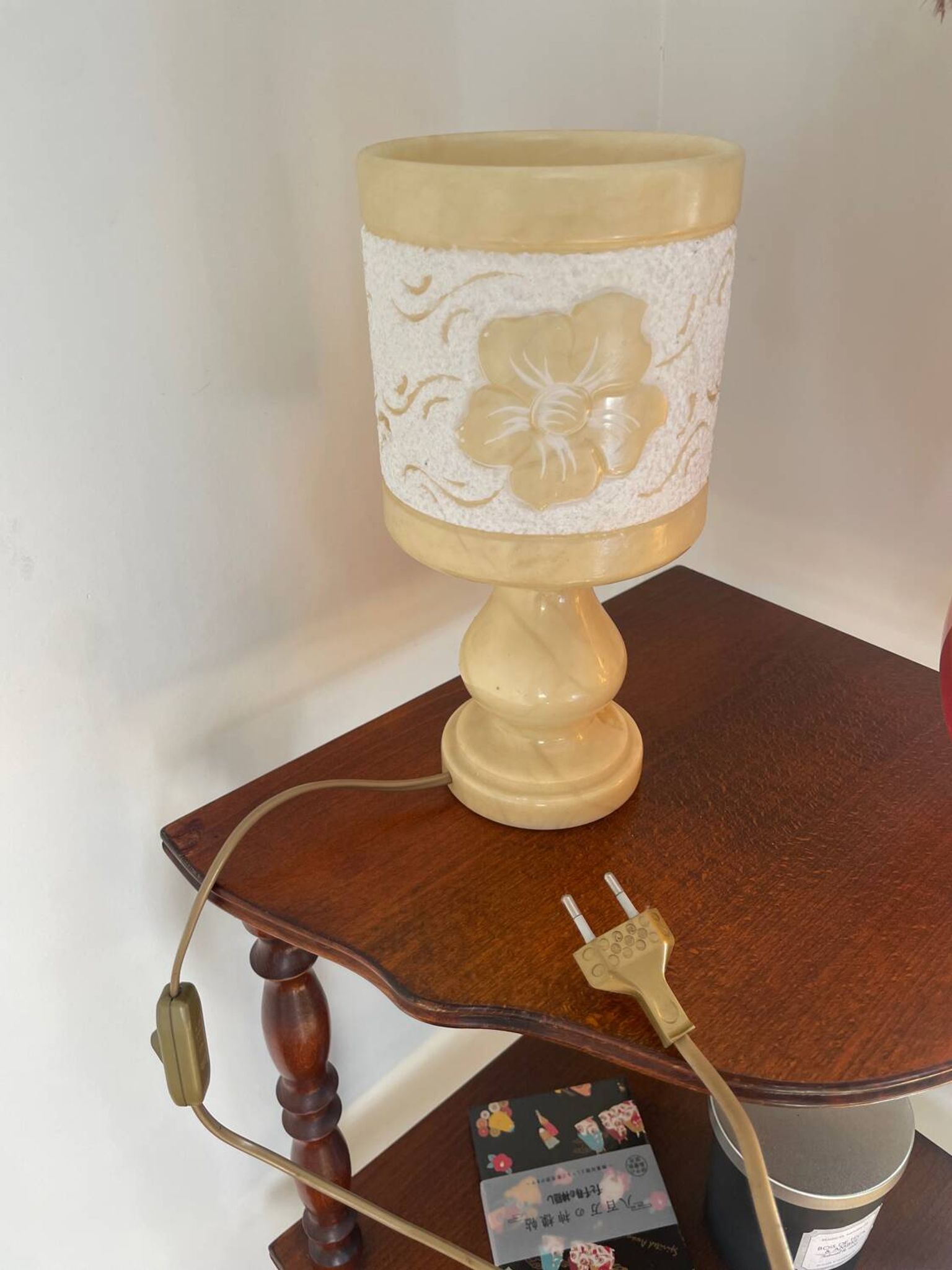Lampe à poser en albâtre