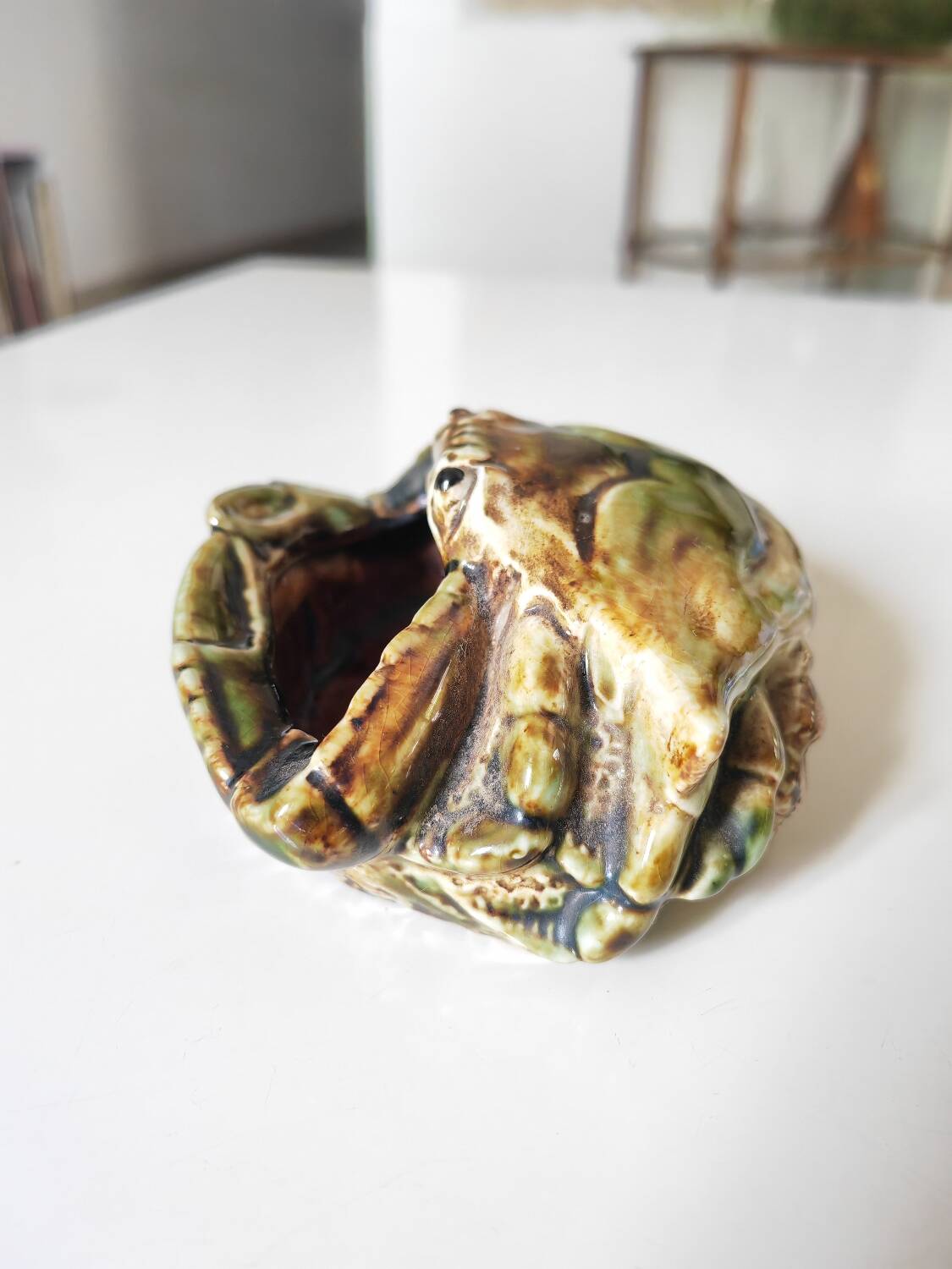 Crab ashtray