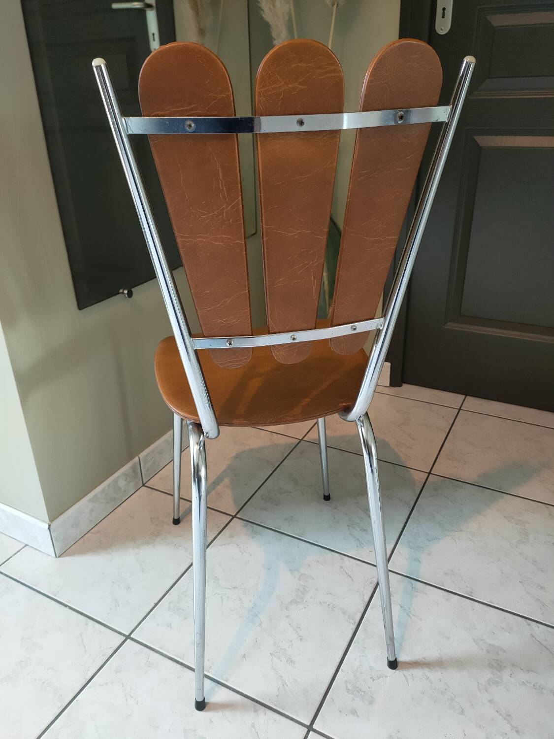 Tublac vintage petal chair