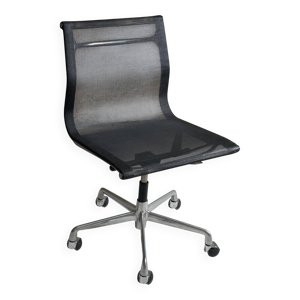 Chaise EA 106 de charles - ray