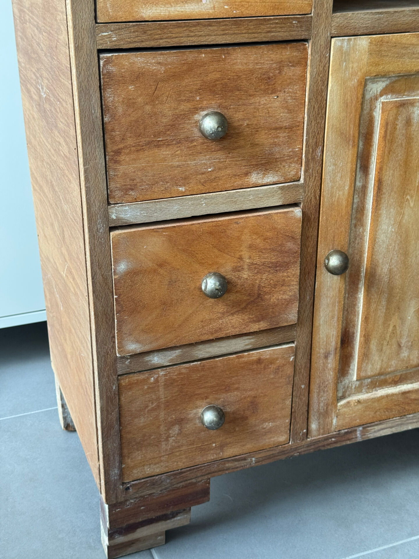 Vintage style buffet - workshop furniture