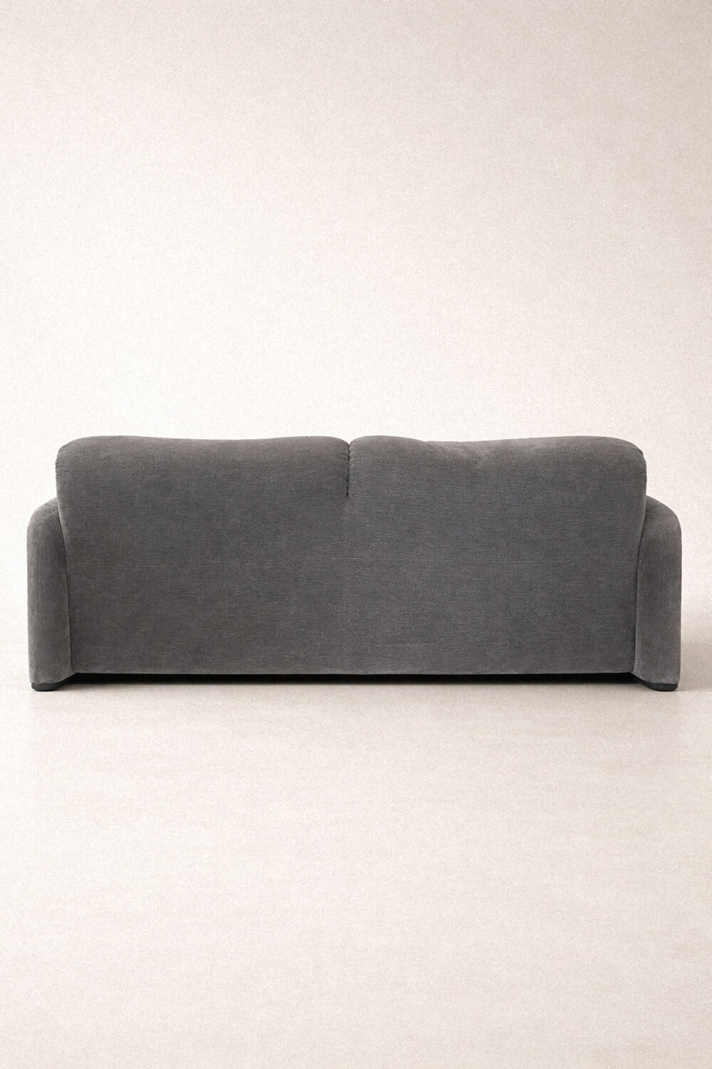 Maralunga 2-seater sofa by Cassina, designed by Vico Magistretti.