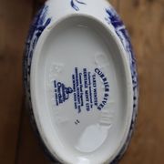 Old English Churchill "early winter" sauce boat