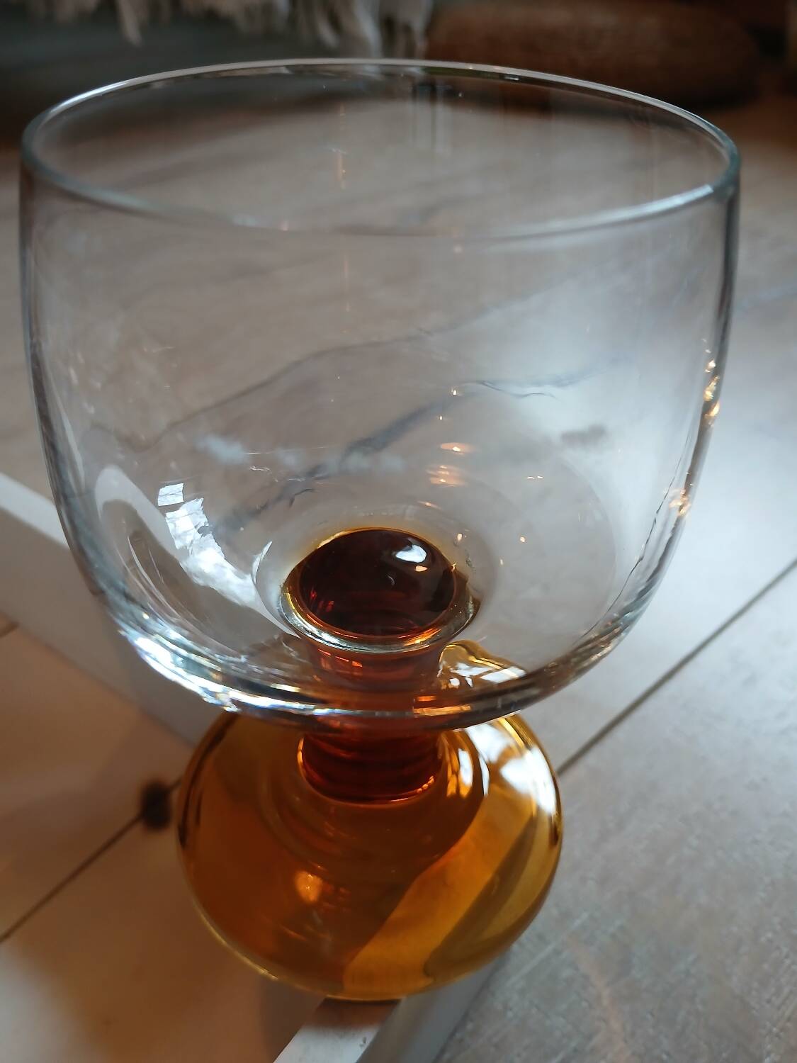 8 vintage wine/water stemmed glasses