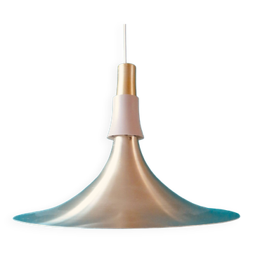 Large trumpet-shaped lamp in brushed and gold-plated aluminum. Denmark, 1970