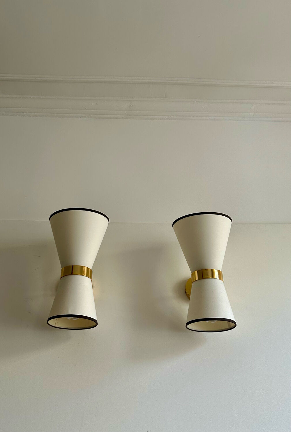 Pair of vintage wall lamps, brass and unbleached fabric, Italy 1980
