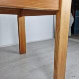 Solid pine extending table