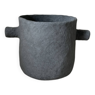 Vase en papier mâché