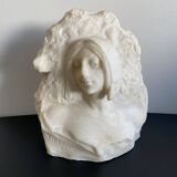 Marble sculpture representing La Vallière 20th century by J. Morrini
