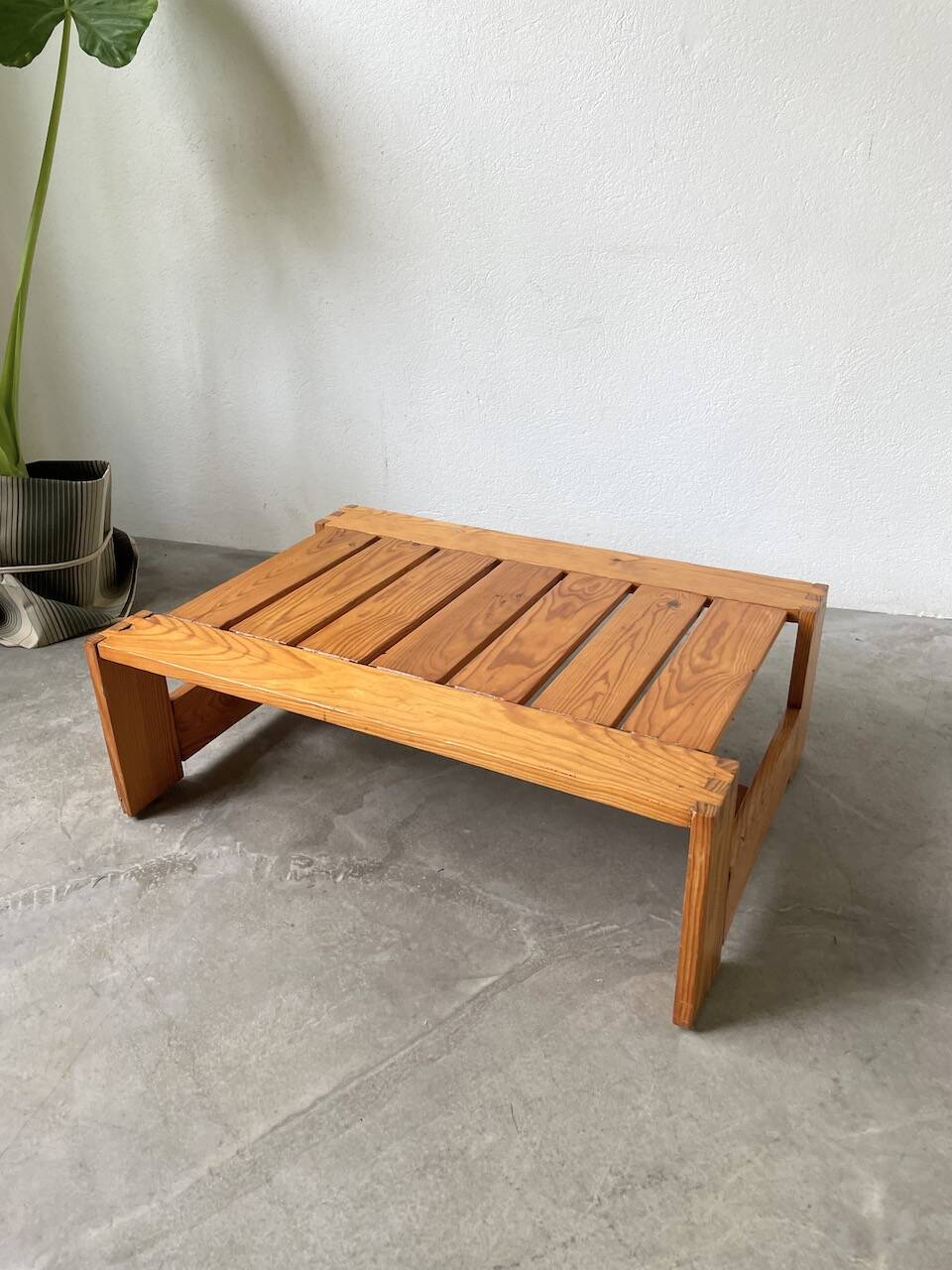 70s pine table regain