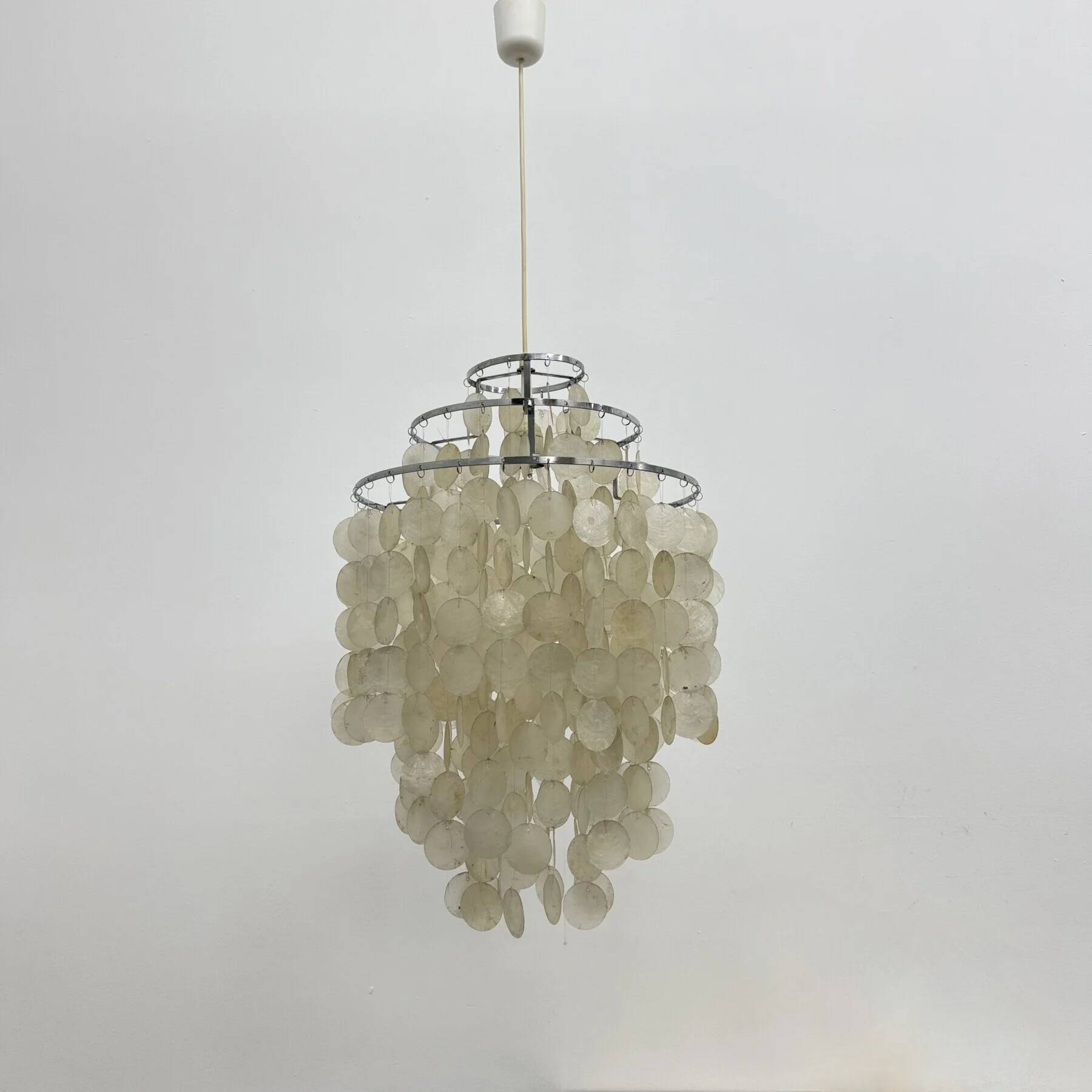 Mid-century mother of pearl Capiz shell Verner Panton style hanging lamp, 1970s