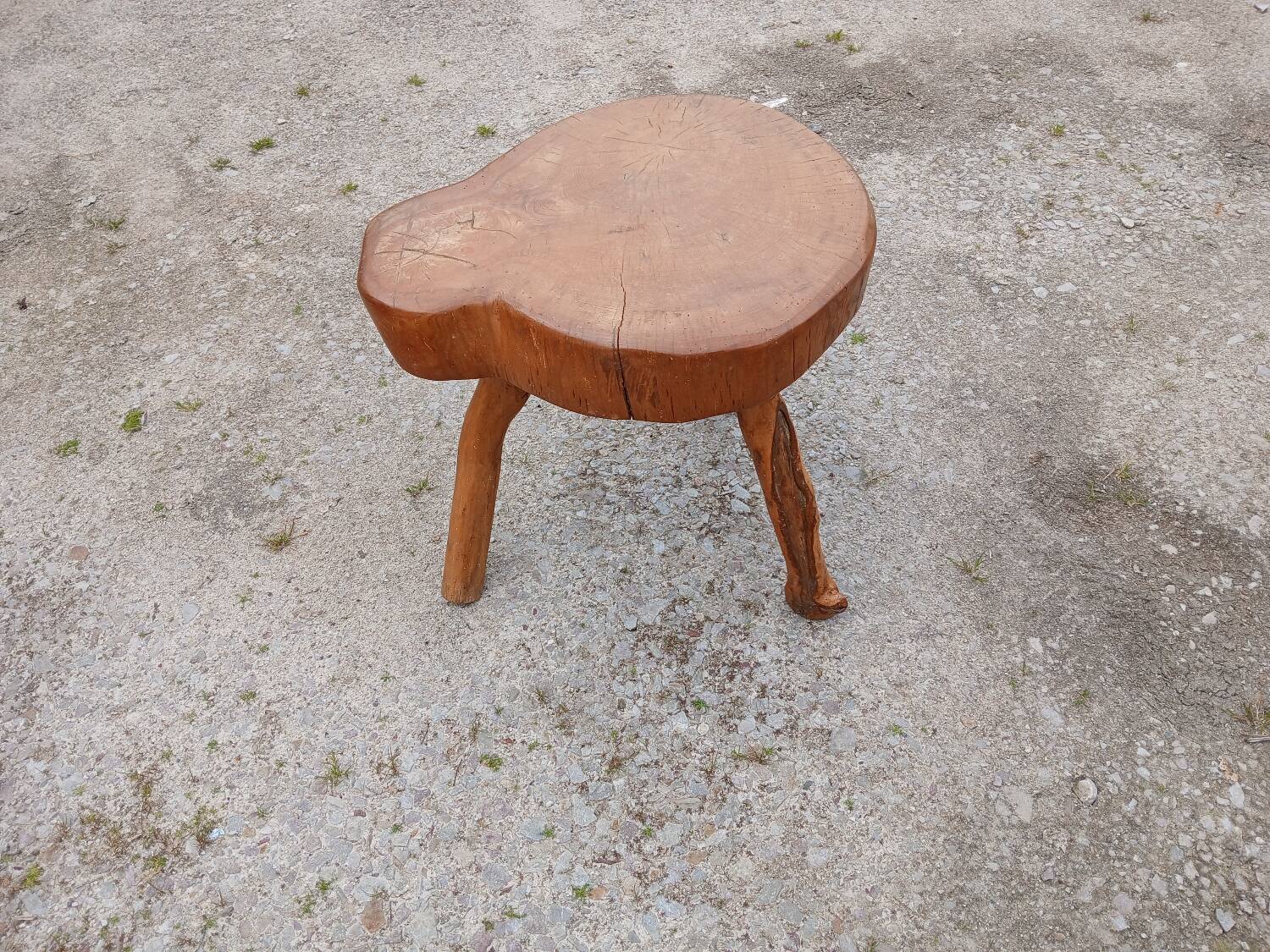 Tabouret Tripode Brutaliste - Bois Massif & Naturel - Esprit Wabi-Sabi