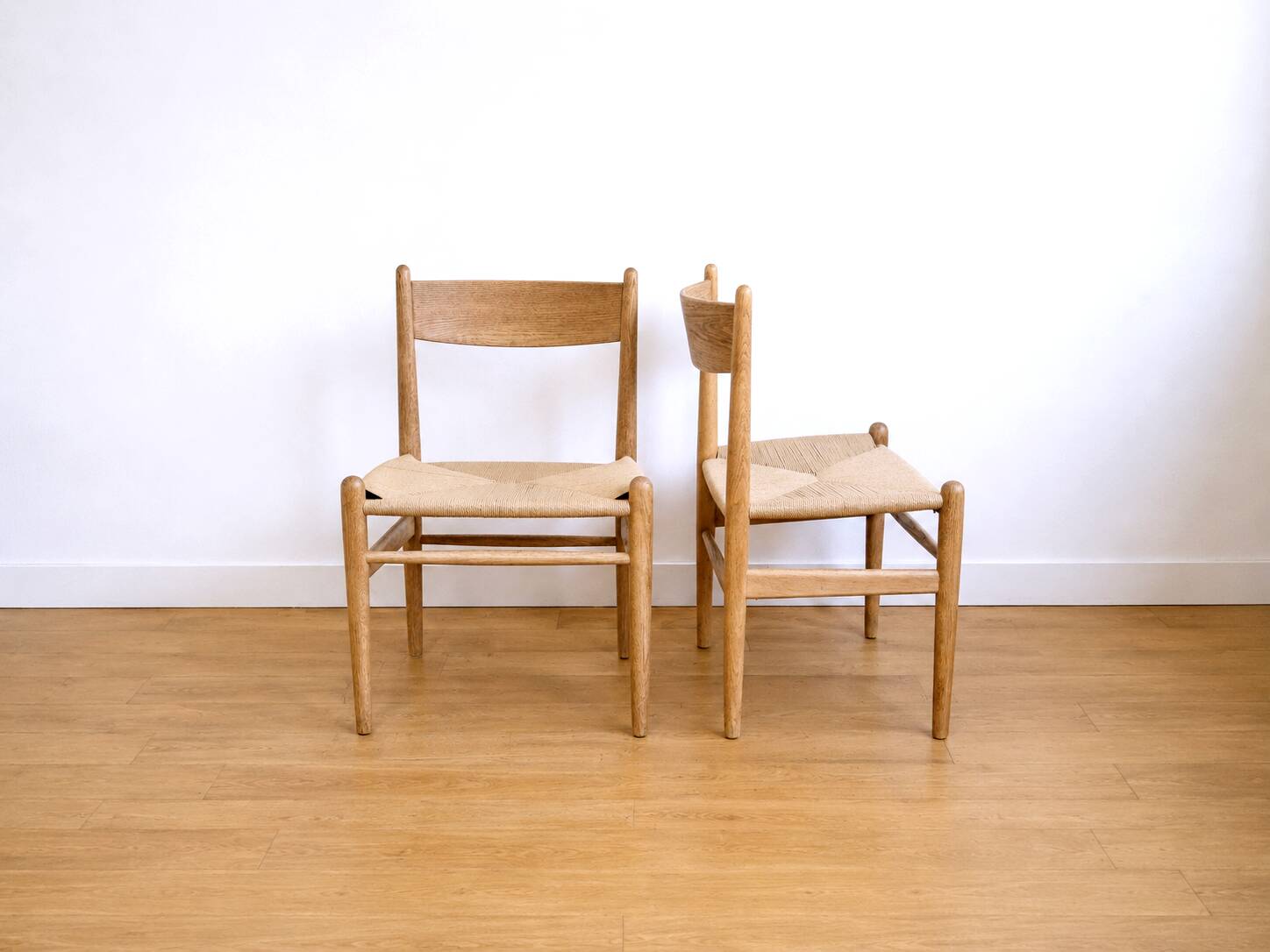 Set of 2 Hans J. Wegner CH36 dining chairs for Carl Hansen & Søn in solid oak