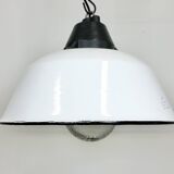 Suspension en émail blanc et fonte avec couvercle en verre, années 1960