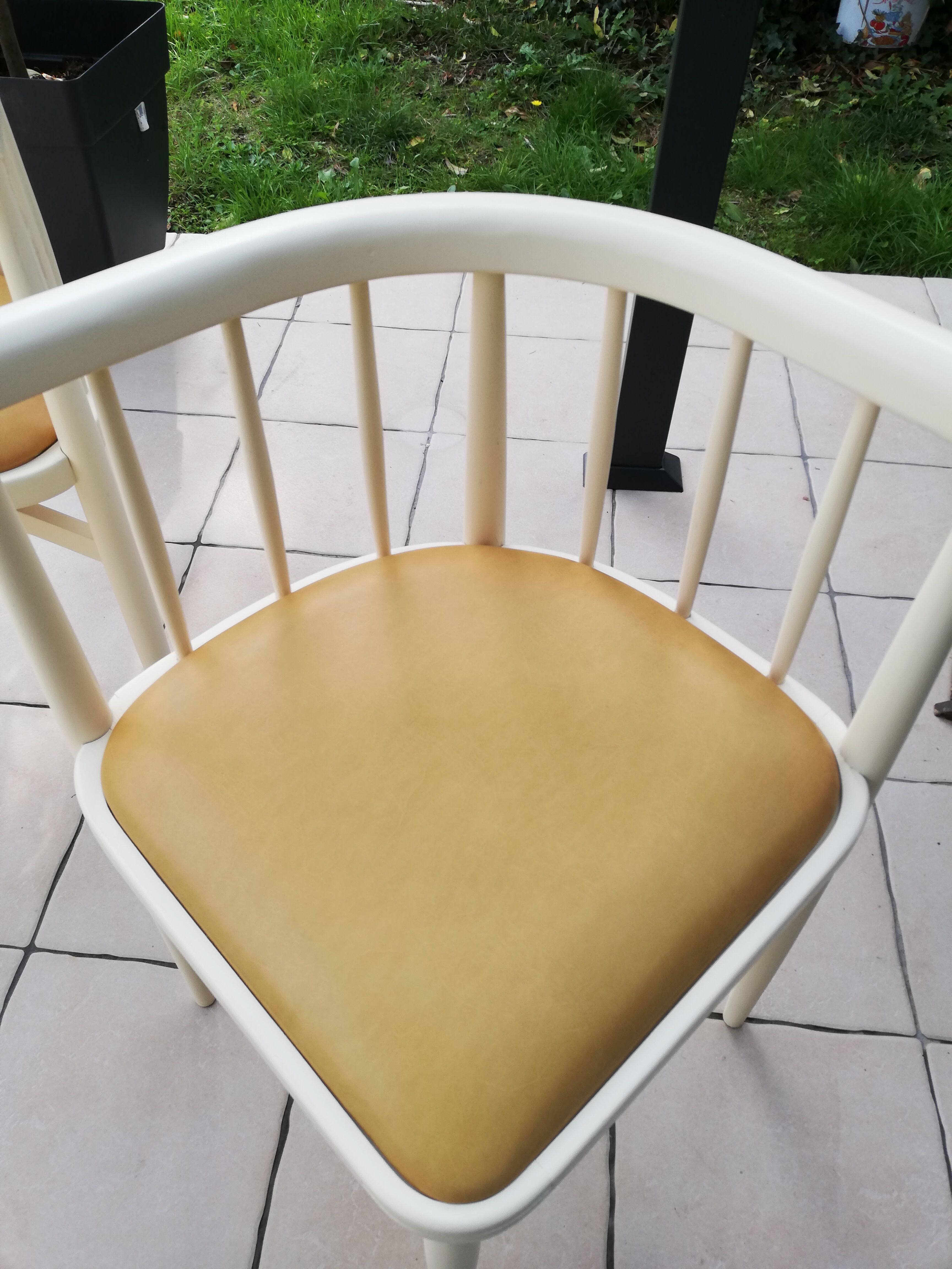 Thonet corner chairs